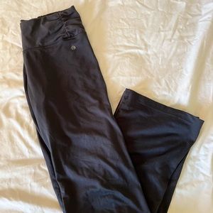 Bally Total Fitness Yoga Pants